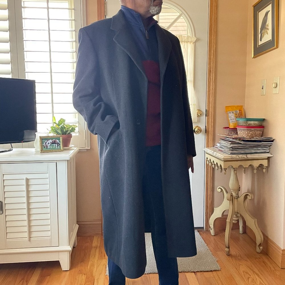 Black, Men's Cashmere Blend Coat, fully lined, Ron Chereskin Dress Coat.